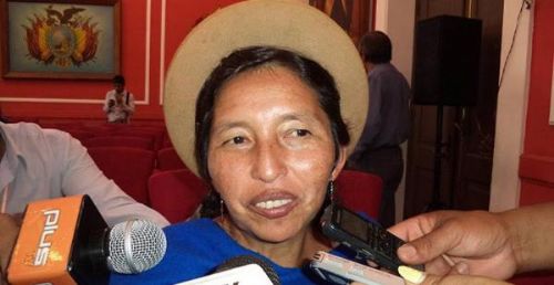 Detienen a exministra Julia Ramos por el caso Fondo Indígena