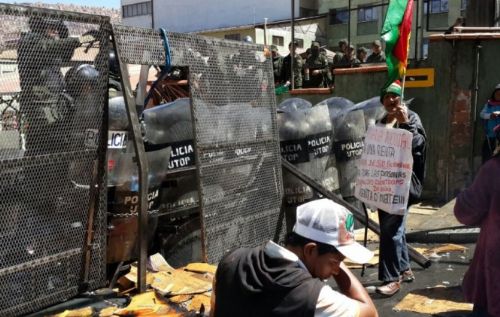 Inslito: Gobierno acusa a discapacitados de querer tomar el Palacio de Gobierno