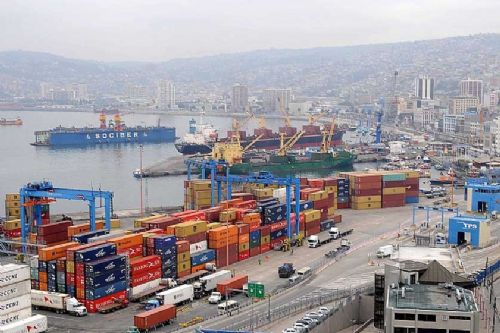 Entre 2010 y 2014 los puertos chilenos pararon 146 días perjudicando a Bolivia