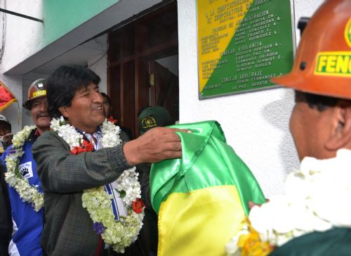 Confederación Nacional de Cooperativas quiere a Evo Morales muchas décadas en el poder