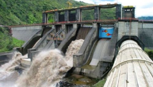 Evo Morales anuncia la construccin de 3 hidroelctricas en Cochabamba