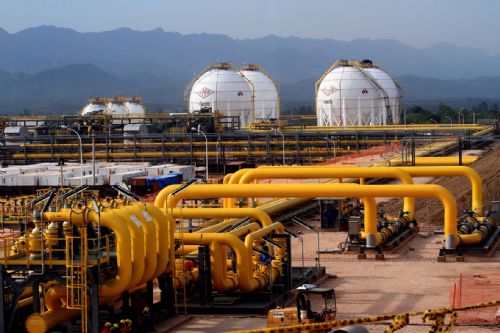 Brasil dice que contrato de compra de gas boliviano deberá ajustarse a la crisis que vive