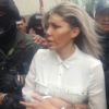 Gabriela Zapata es insultada por un grupo de personas al salir del Tribunal Gabriela Zapata es insultada por un grupo de personas al salir del Tribunal