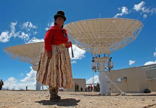 Gobierno aplaza construcción del satélite de prospección Bartolina Sisa
