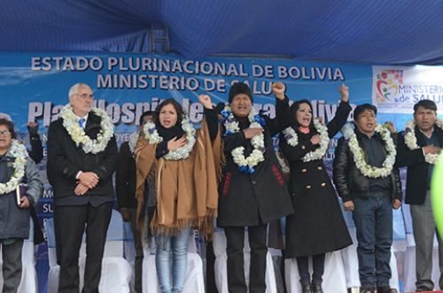 Evo Morales anuncia construccin de 3 centros de medicina nuclear para luchar contra el cncer