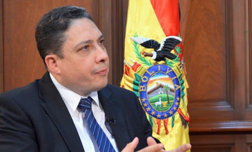 Ministro de Justicia asegura que bolivianos detenidos en Chile fueron torturados