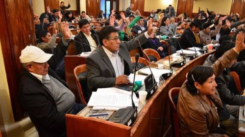 Diputados aprueban Ley para que Ministro de Hidrocarburos asuma presidencia de YPFB