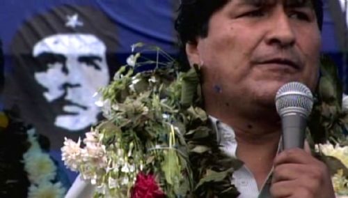 Evo Morales dice que Ley asegura coca de por vida para Yungas y Chapare