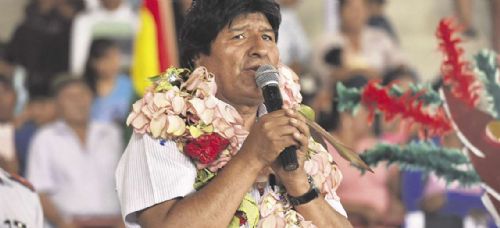 Evo Morales sospecha que la DEA opera desde los ministerios y pide cuidarse de Gobierno