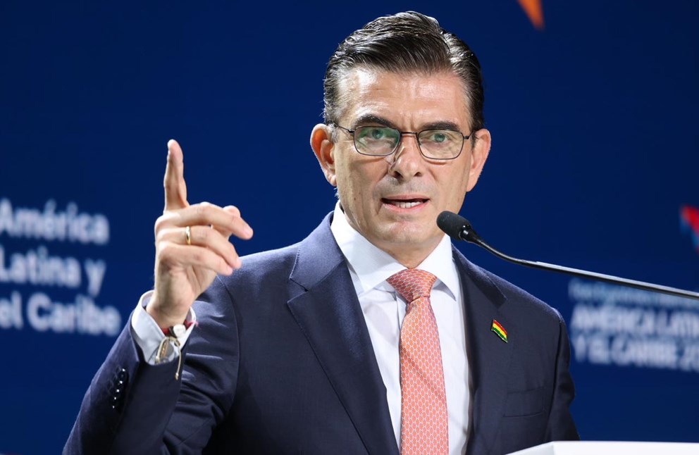Rodrigo Paz en el ojo del huracán